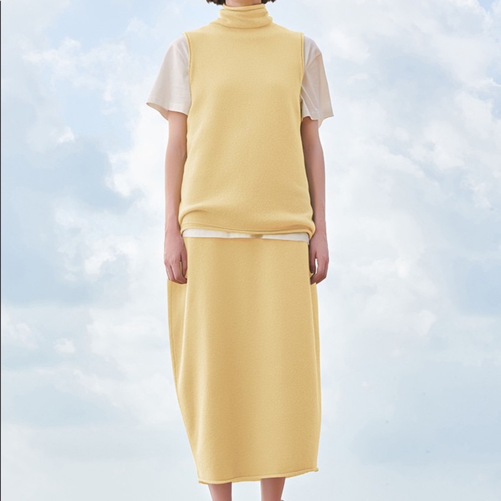 Hidemi Yellow Wool Knit Top and Skirt
